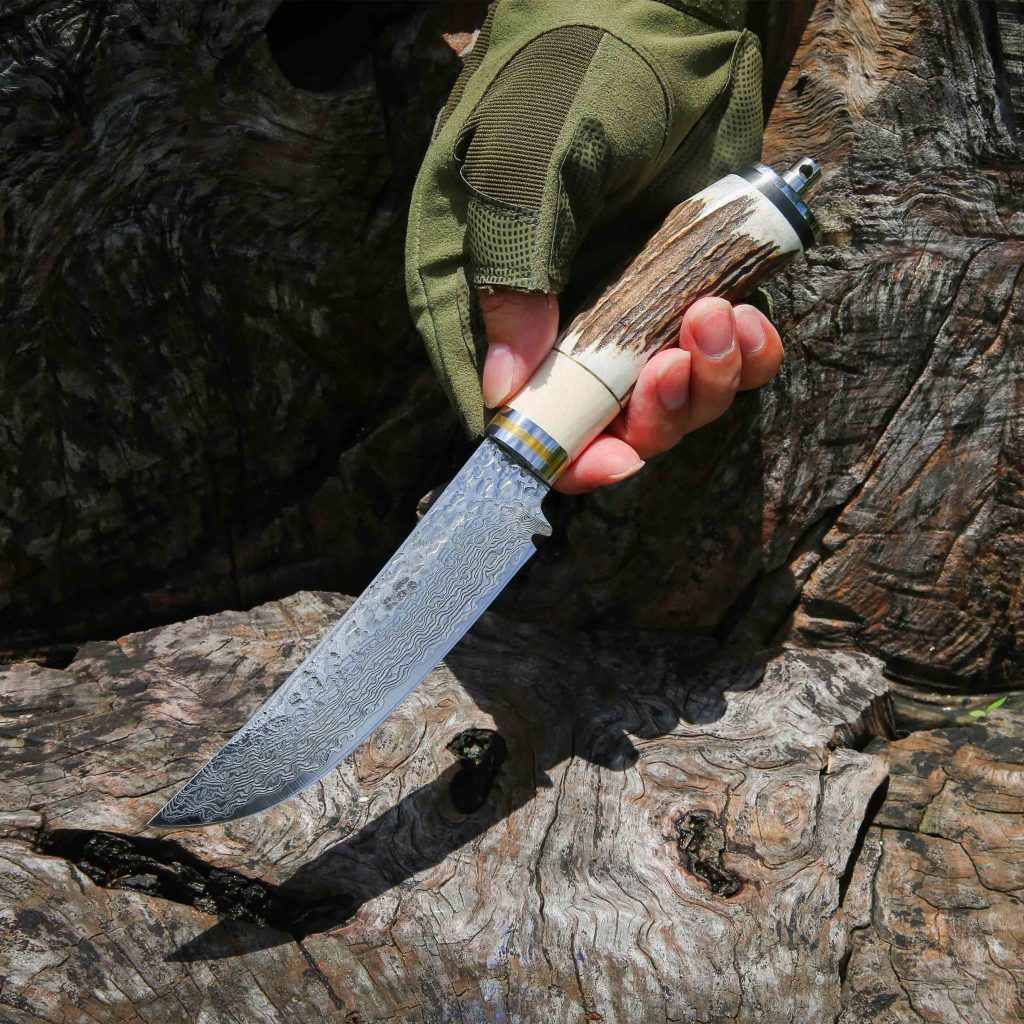 Damascus Steel Hunting Knife